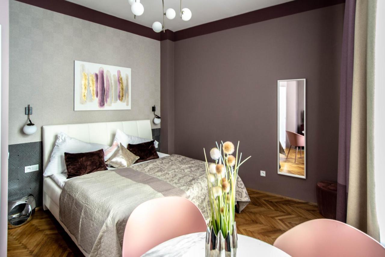 Colorful Day In Prague Design Apartments Praga Exterior foto