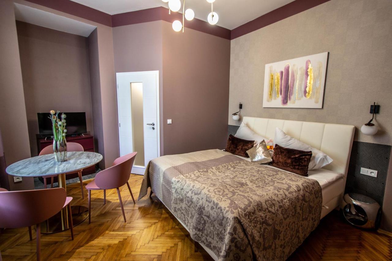 Colorful Day In Prague Design Apartments Praga Exterior foto